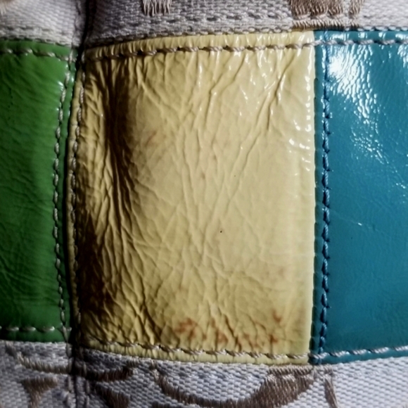 Coach Signature Light Khaki Multicolor Patent Leather Kisslock Framed Pu… - Picture 8 of 8